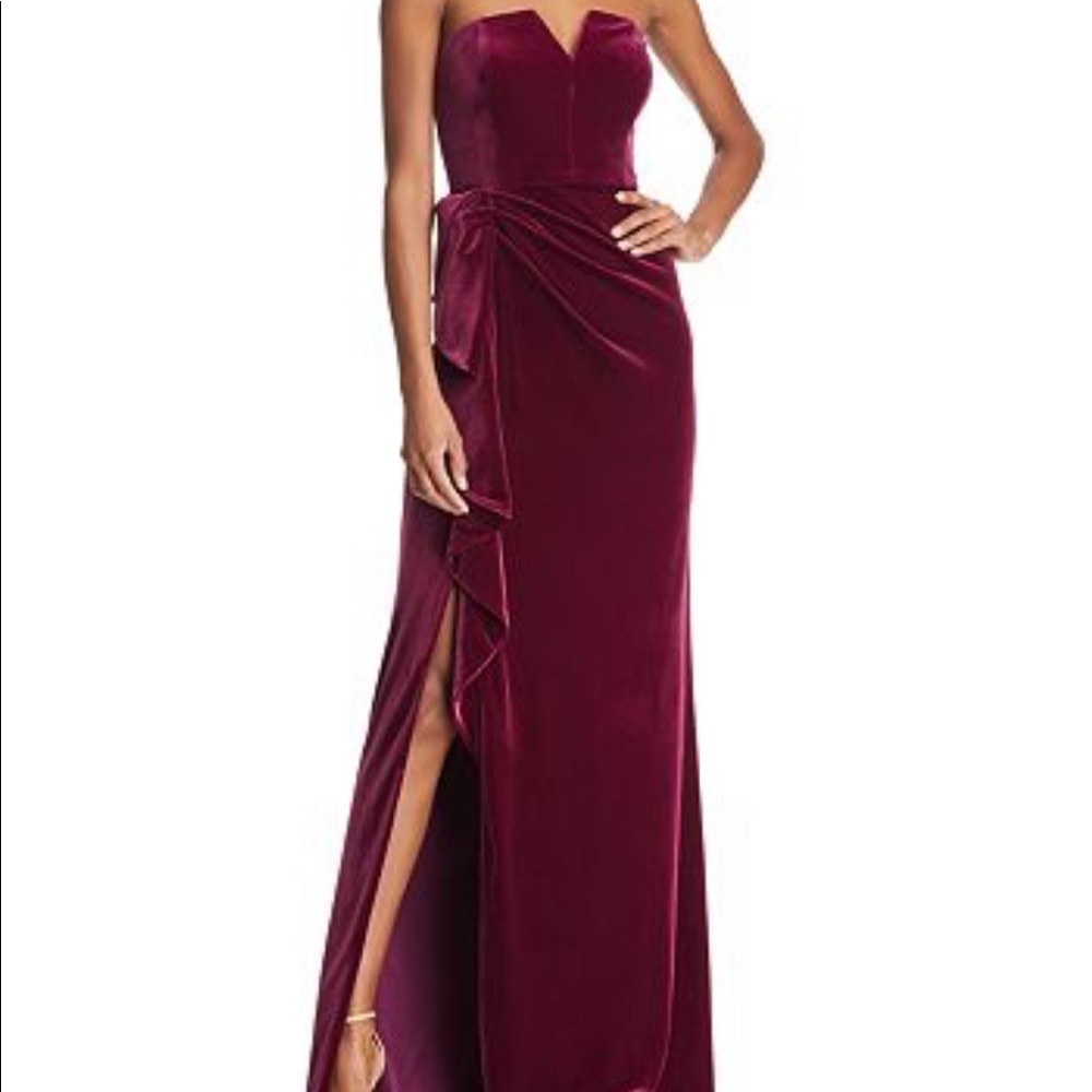 NWT AIDAN MATTOX Red Velvet Sweetheart Gown